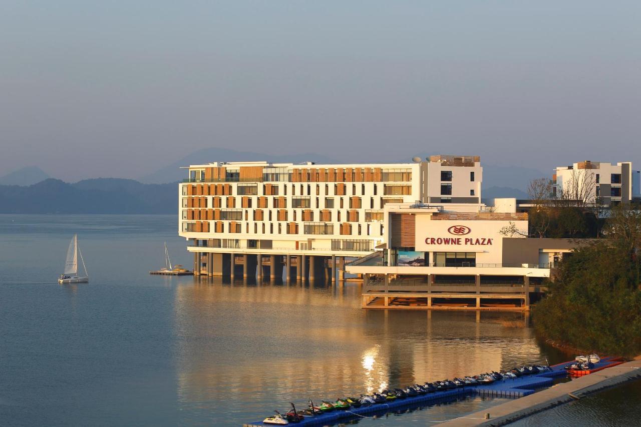 Crowne Plaza Huangshan Taiping Lake, An Ihg Hotel Экстерьер фото